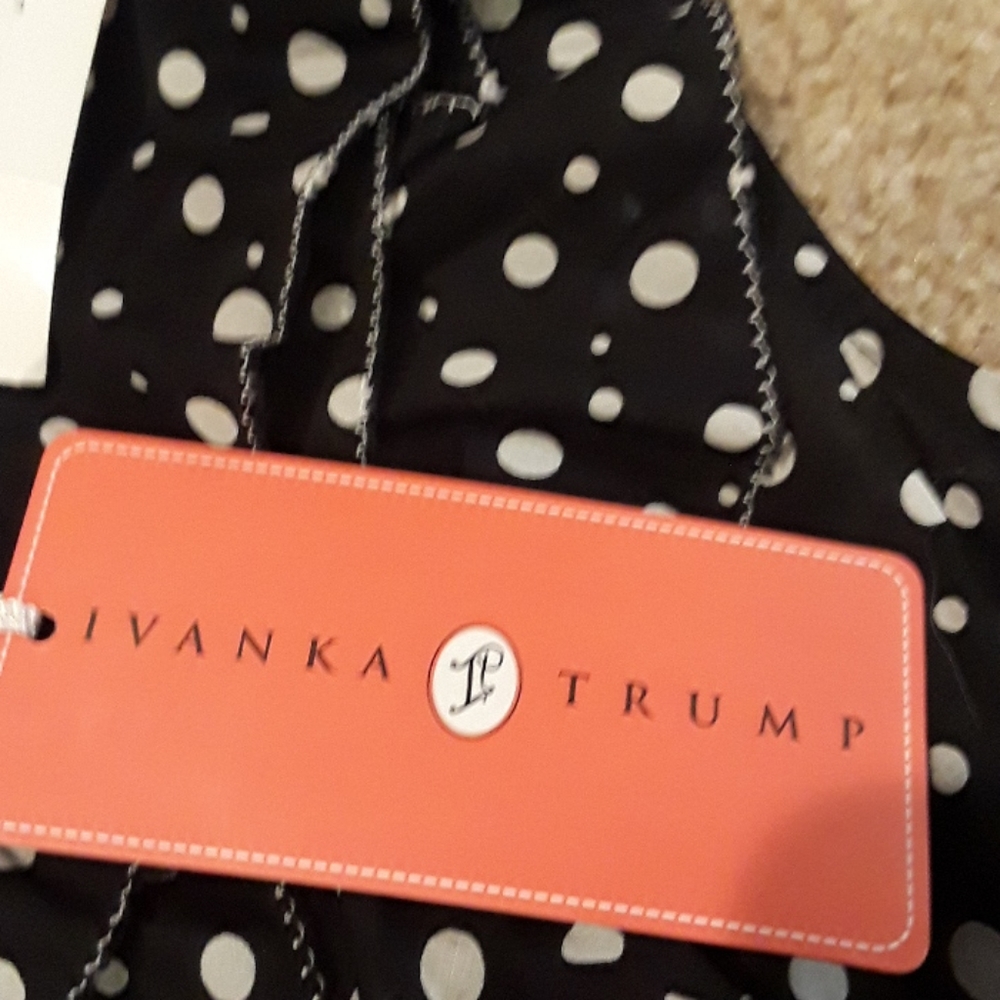 New Ivanka Trump Sleeveless Blouse - Picture 2 of 8